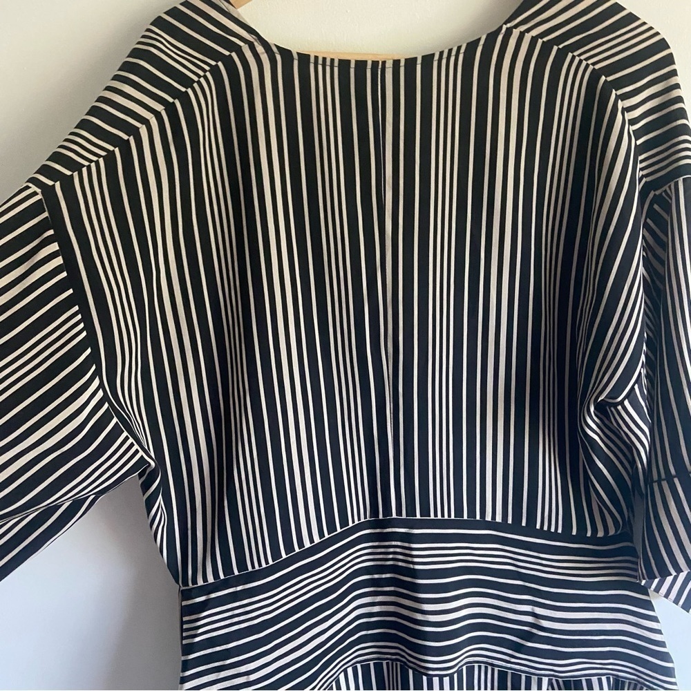 Halston Heritage Long V-Neck Self-Tie Kimono Jacket 100% Silk Sz - Picture 3 of 9